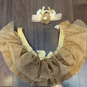 Elly & Emmy Baby Girl Christmas outfit